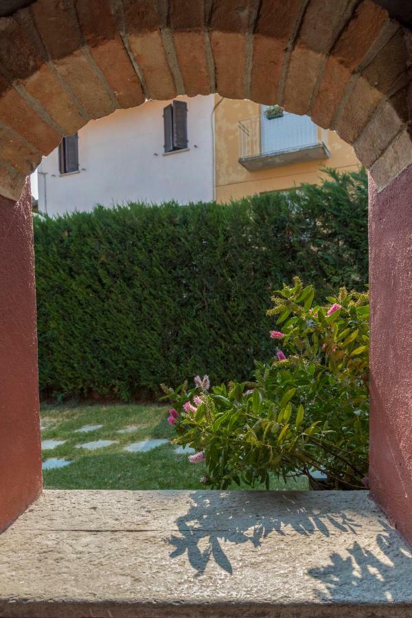 Villa Goccia Di Vino Ла Морра Экстерьер фото